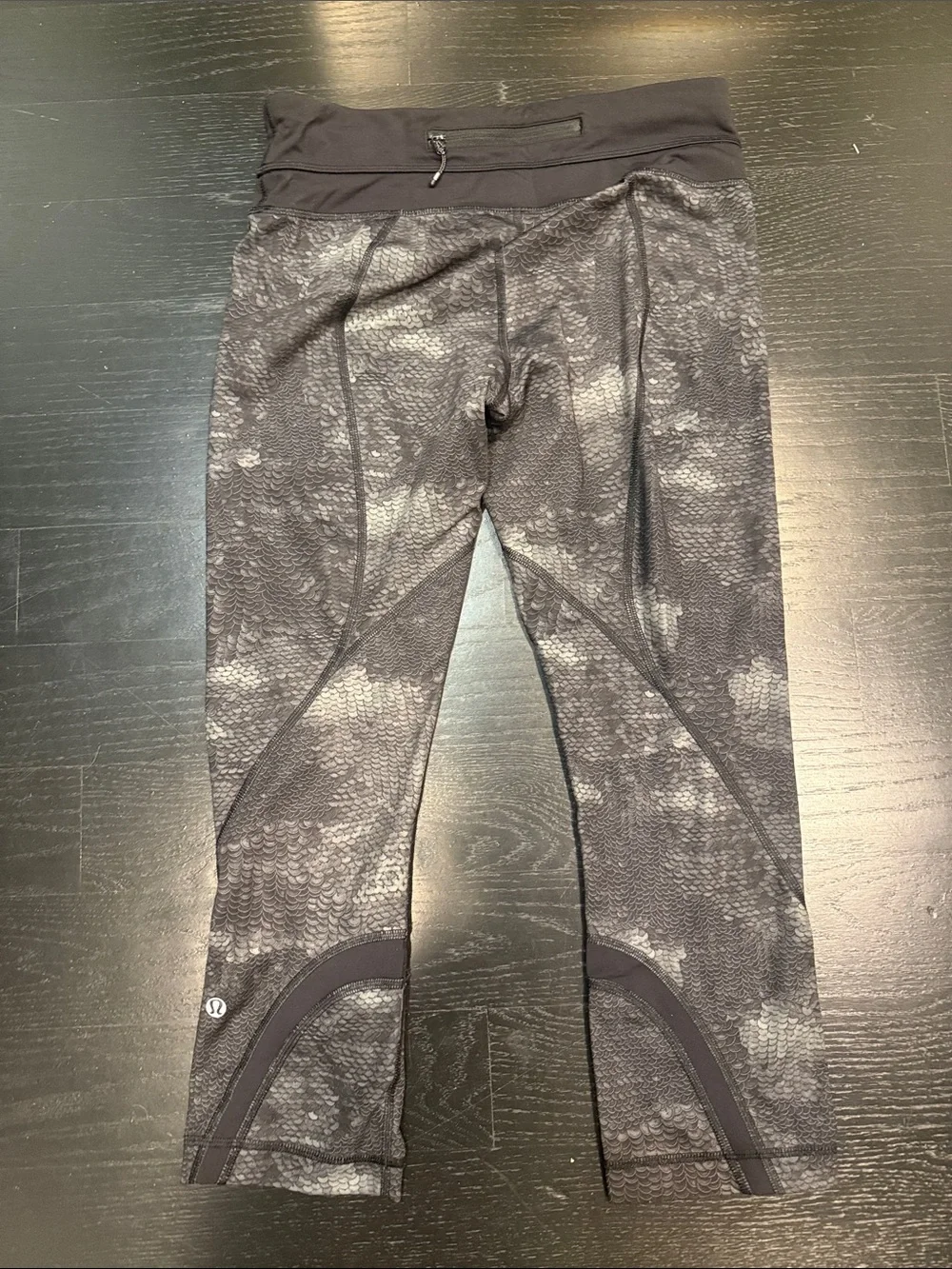 Lululemon Snakeskin print Active Leggings - RARE